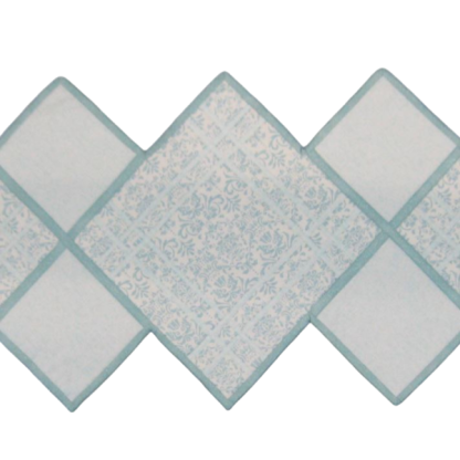 Diamond Cut Table Runner Pattern - Image 3