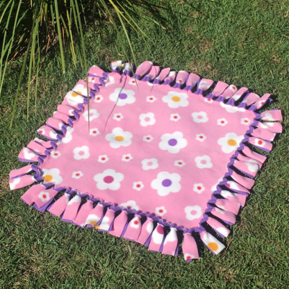 The No Sew Fleece Blanket